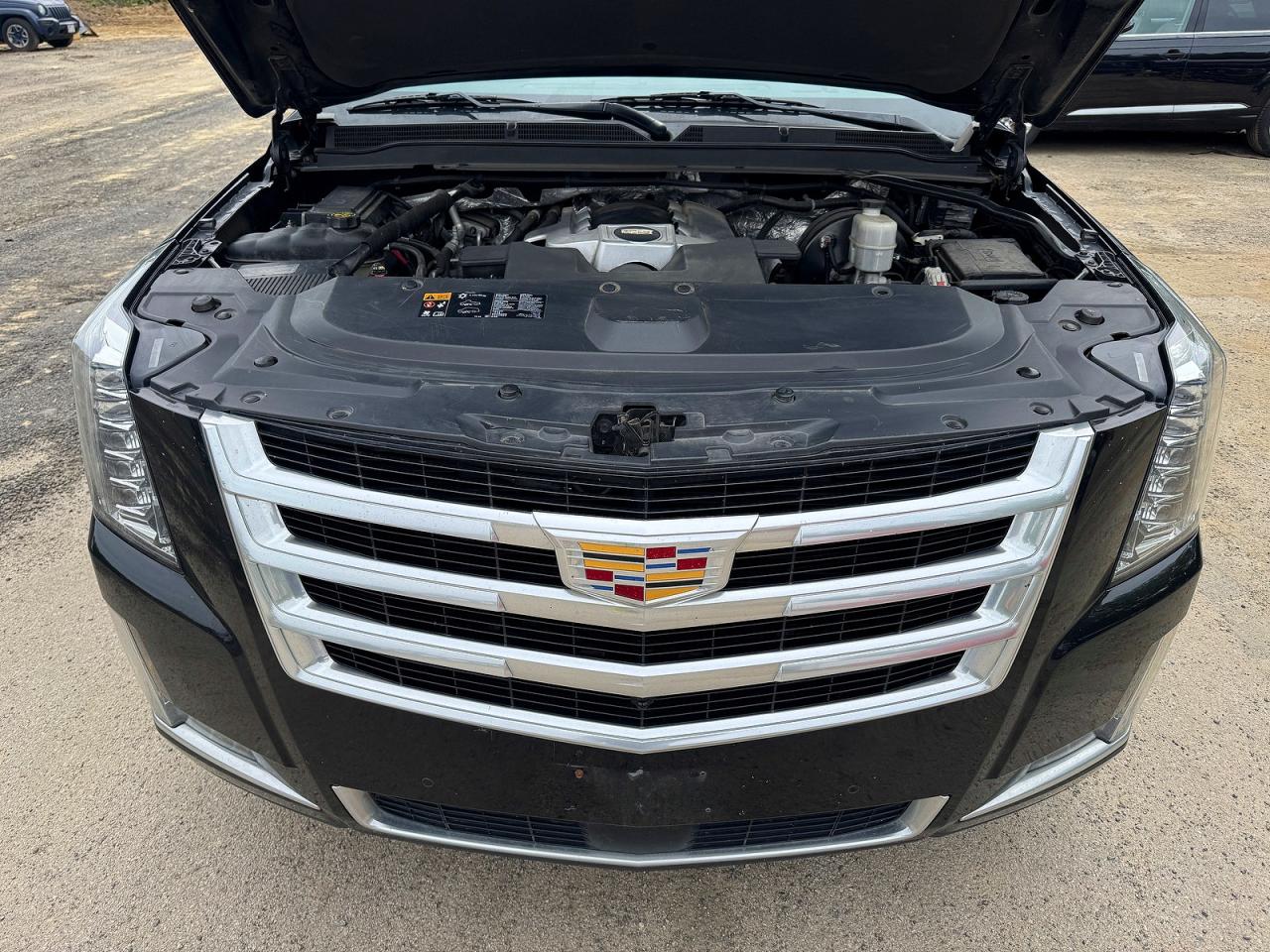 Cadillac Escalade Esv Premium