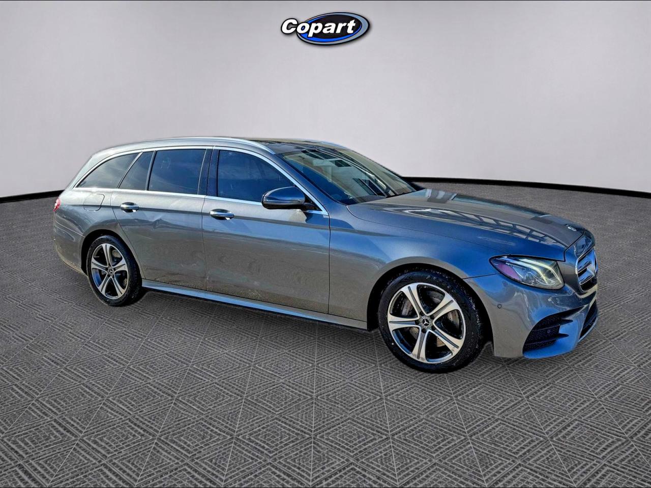 Salvage Mercedes-Benz E-Class Image