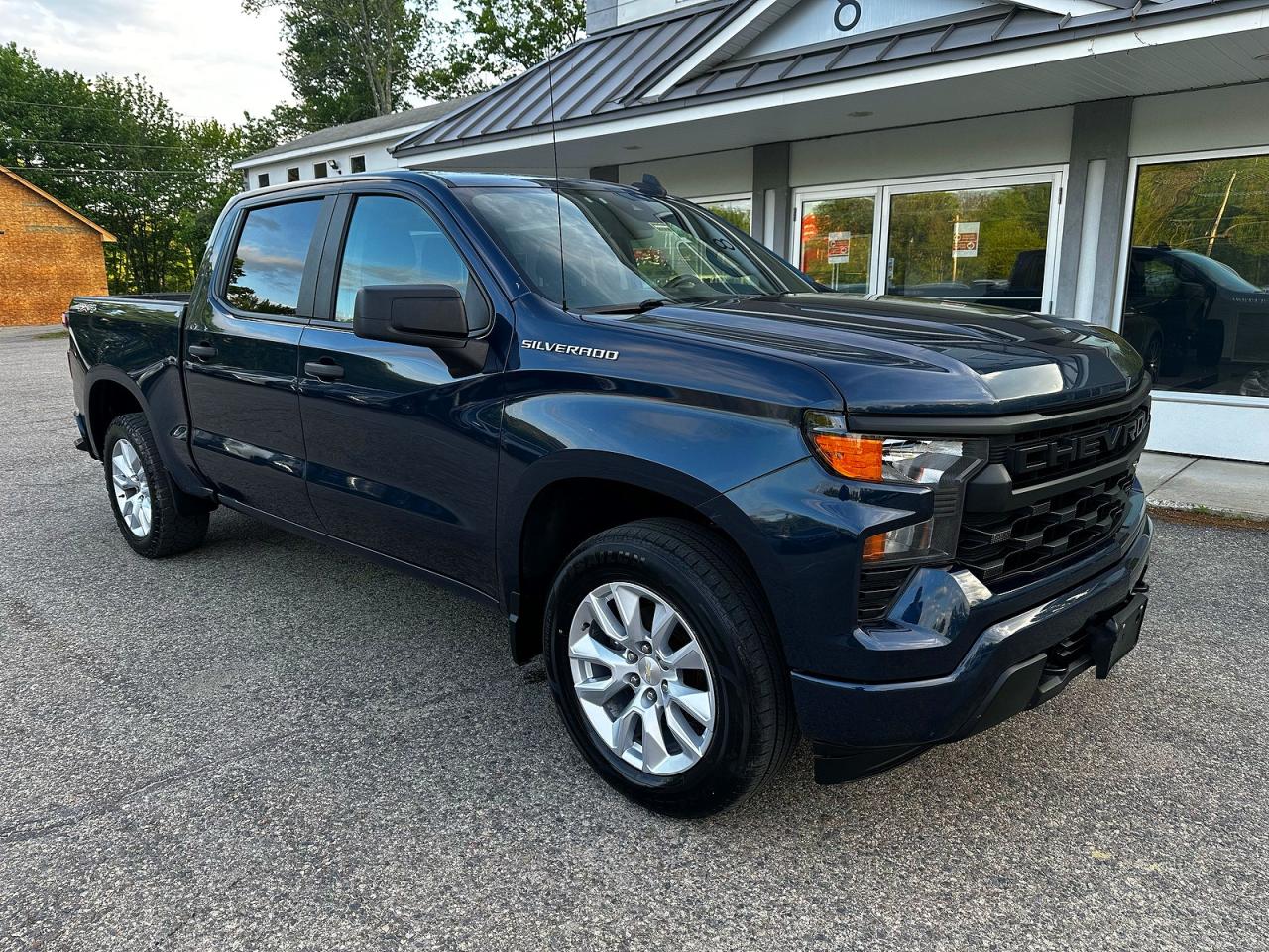 Salvage Chevrolet Silverado Image