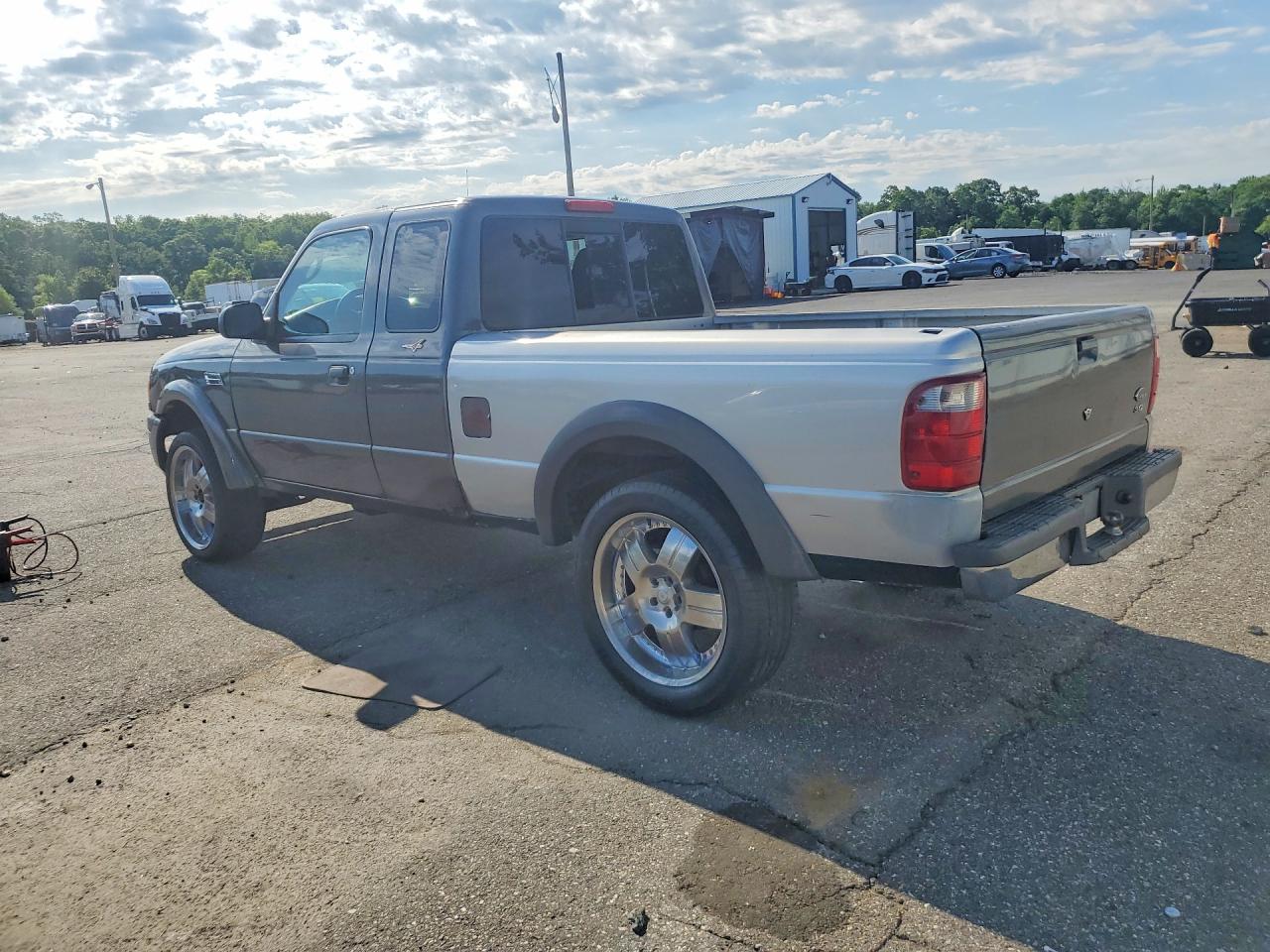 Ford Ranger Super Cab