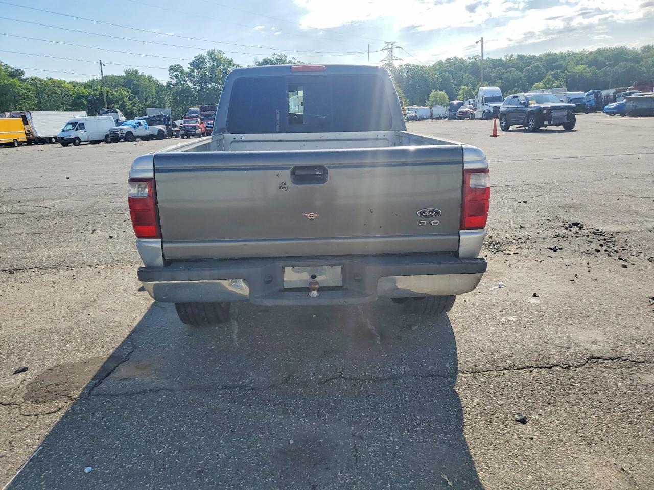 Ford Ranger Super Cab