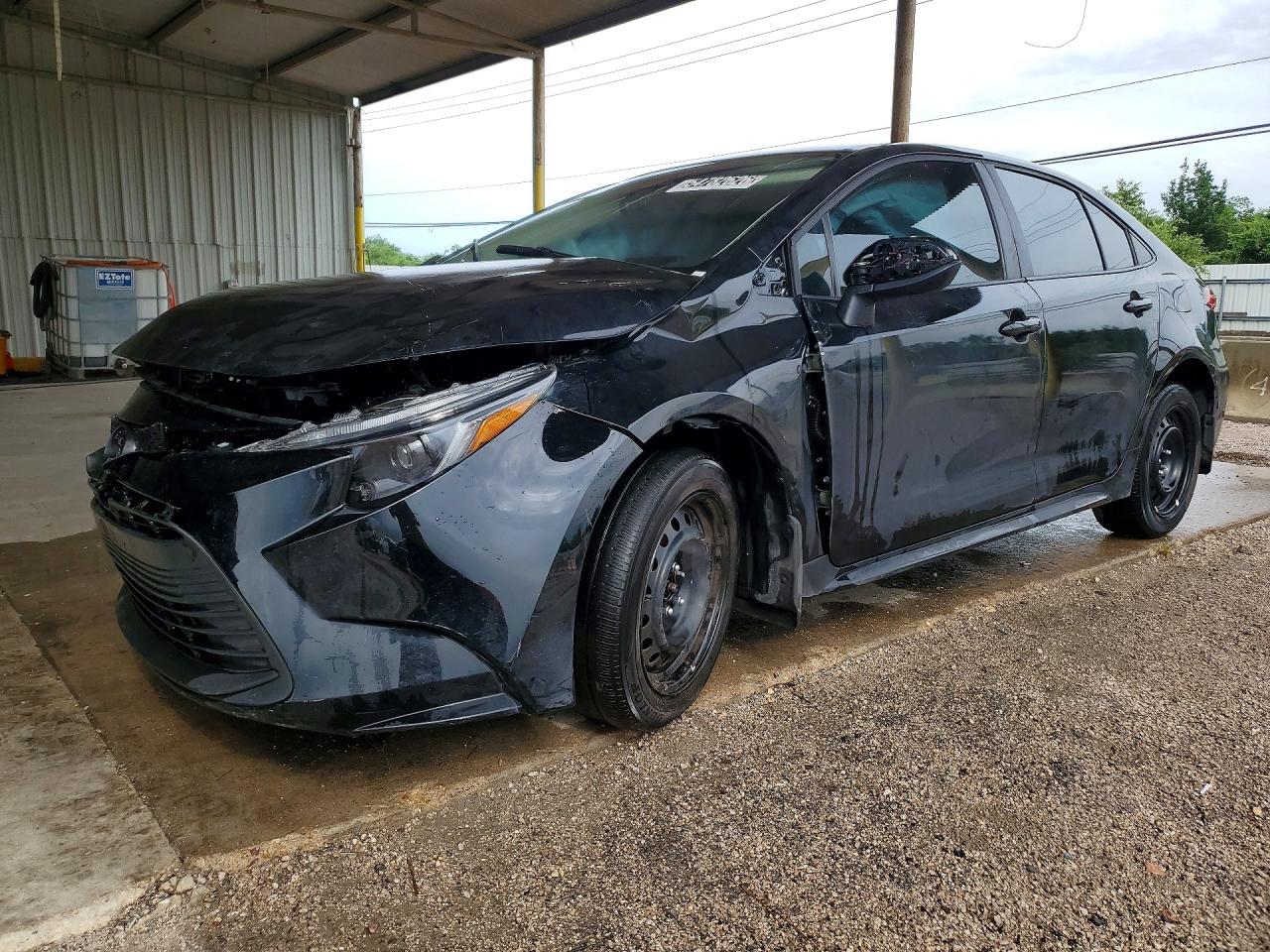 Salvage Toyota Corolla Image