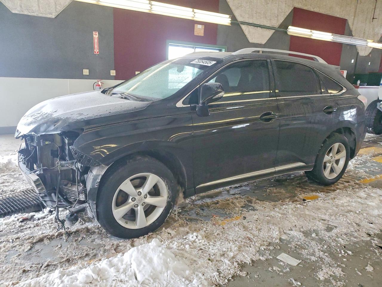 Salvage Lexus RX Image