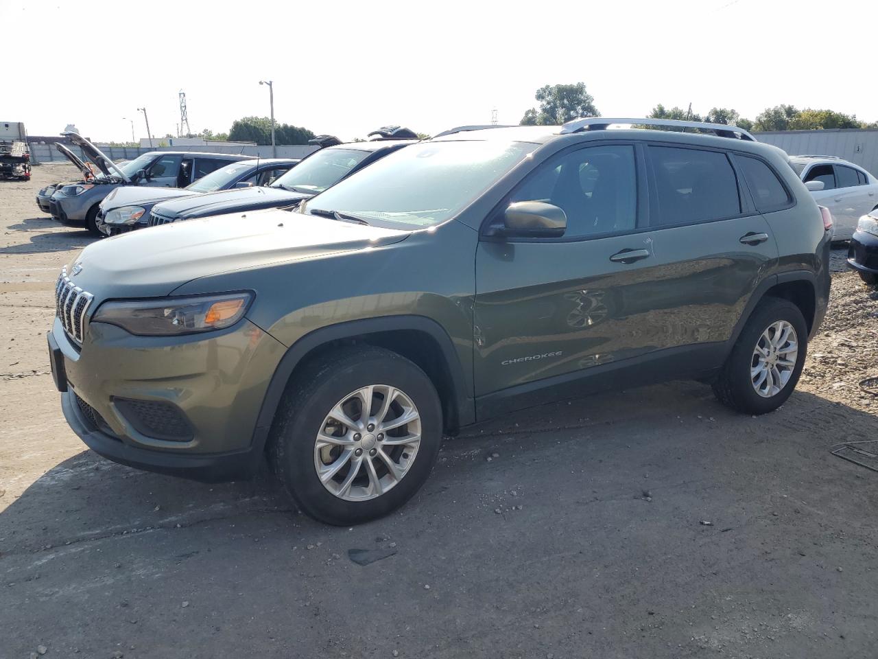 Salvage Jeep Grand Cherokee Image