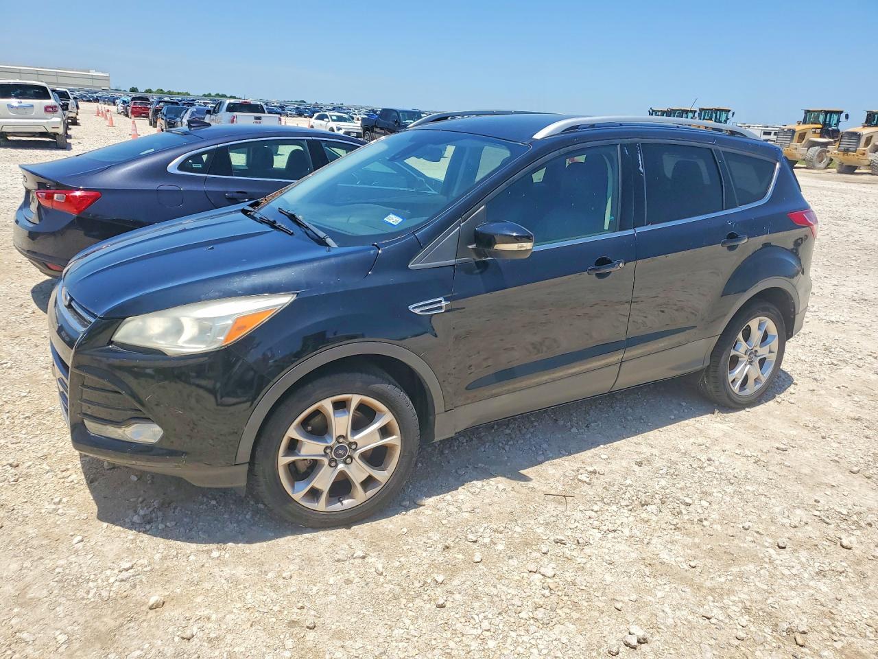 Salvage Ford Escape Image