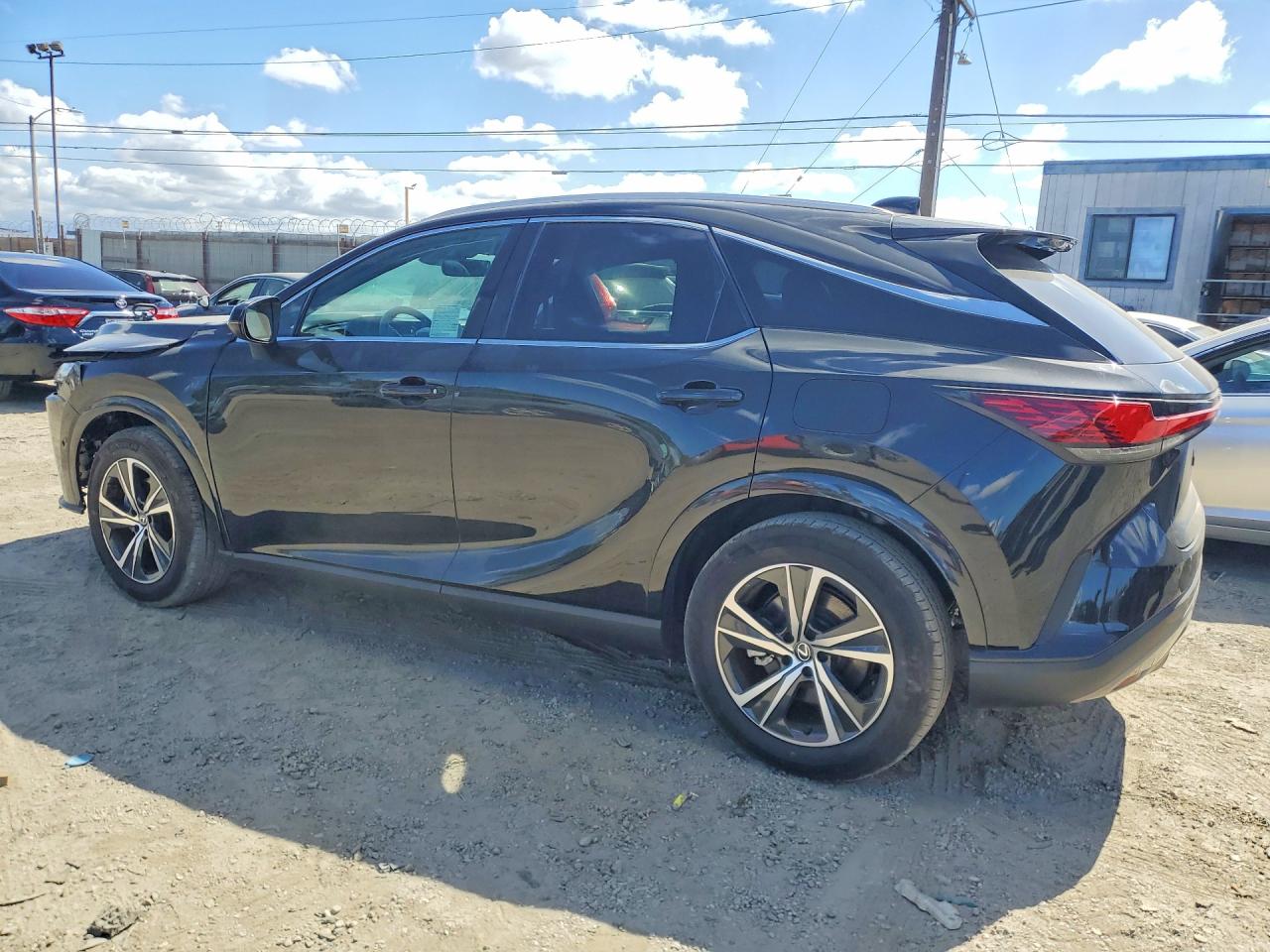 Lexus RX Base