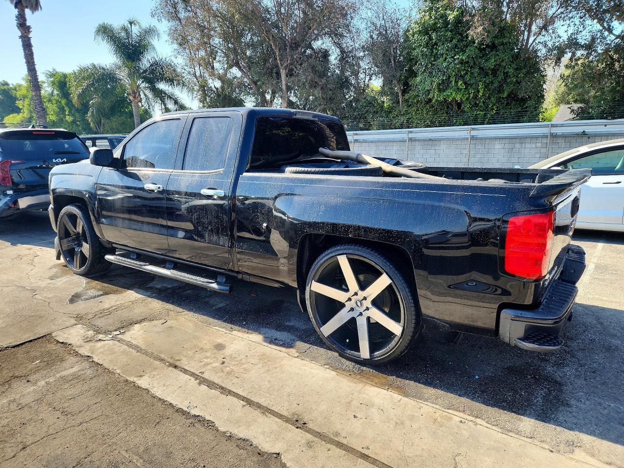 Chevrolet Silverado C1500 Custom