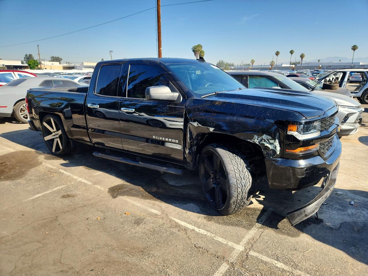 Chevrolet Silverado C1500 Custom