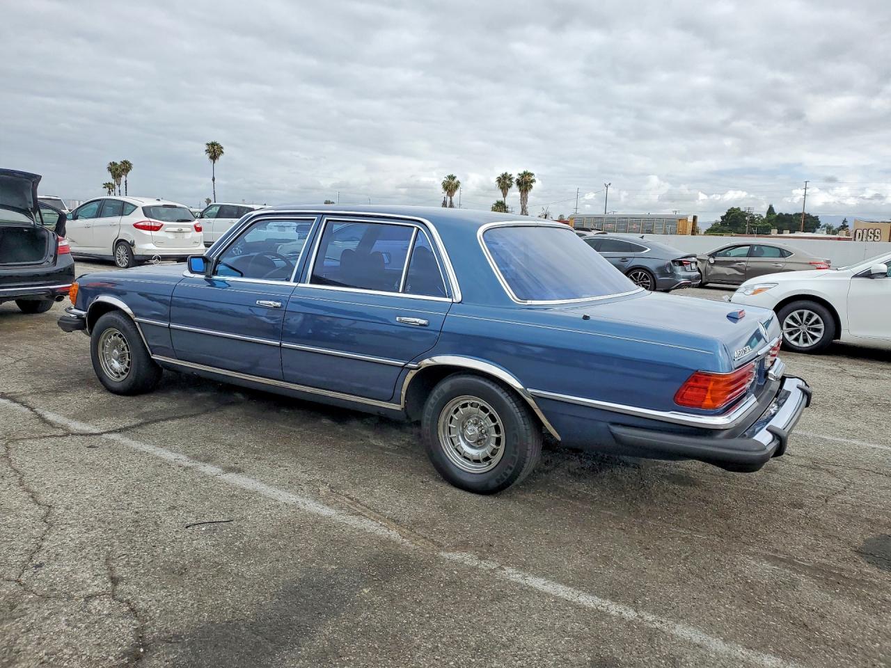 Mercedes-Benz 450-class