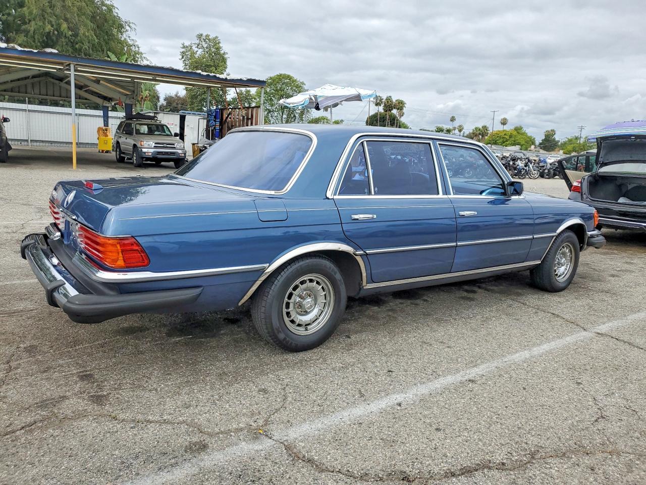 Mercedes-Benz 450-class