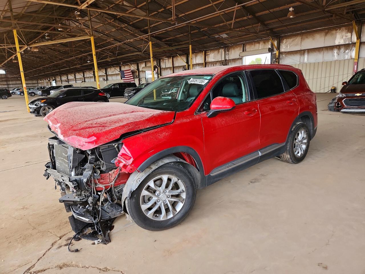 Salvage Hyundai SANTA FE Image