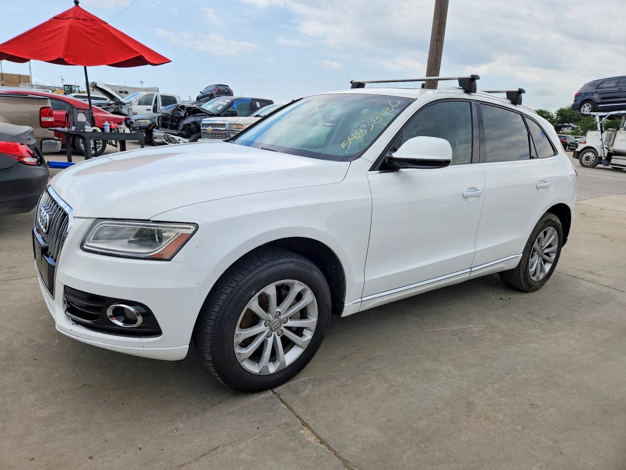 Salvage Audi Q5 Image