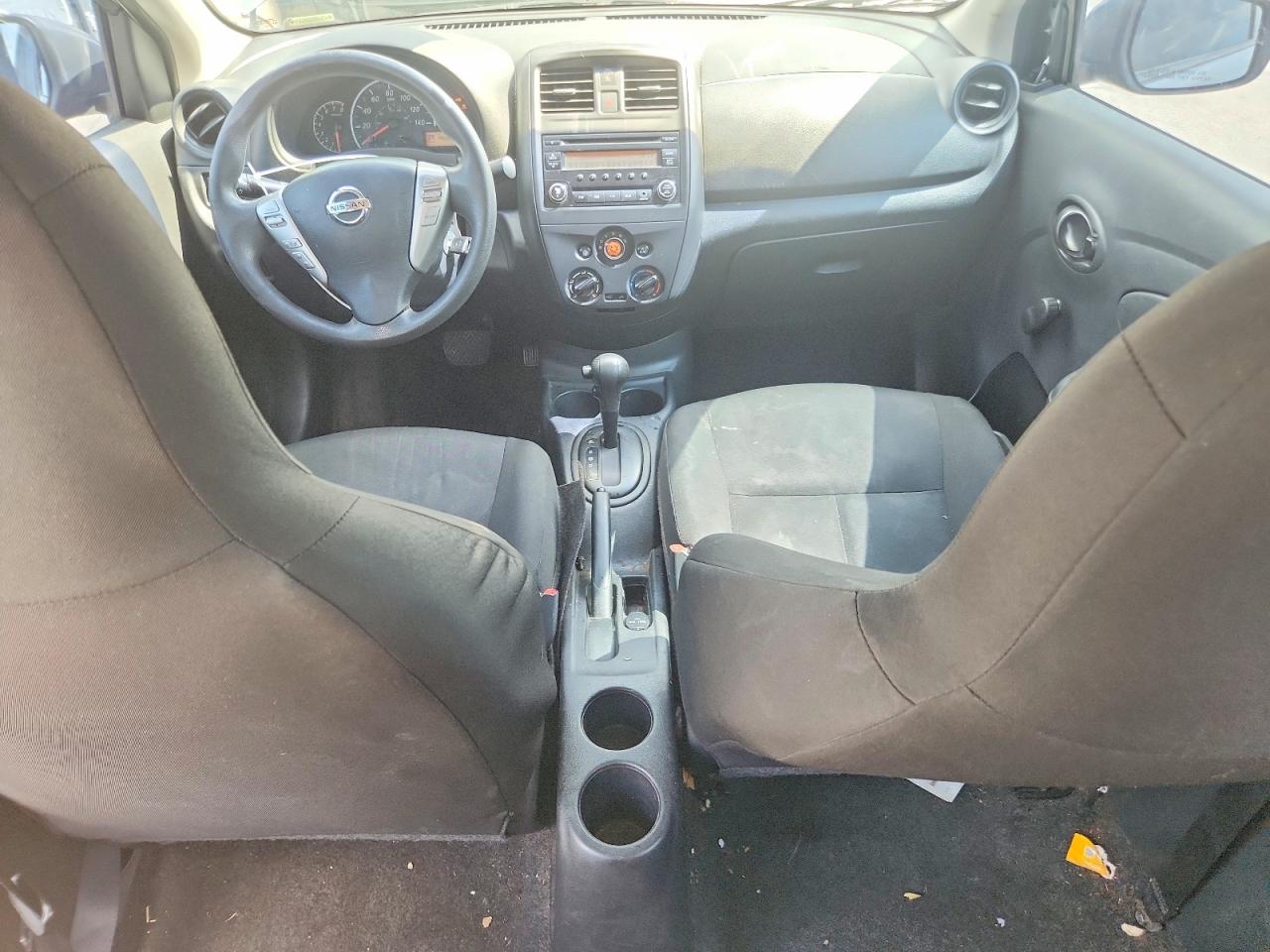 Nissan Versa 1.6 S Plus
