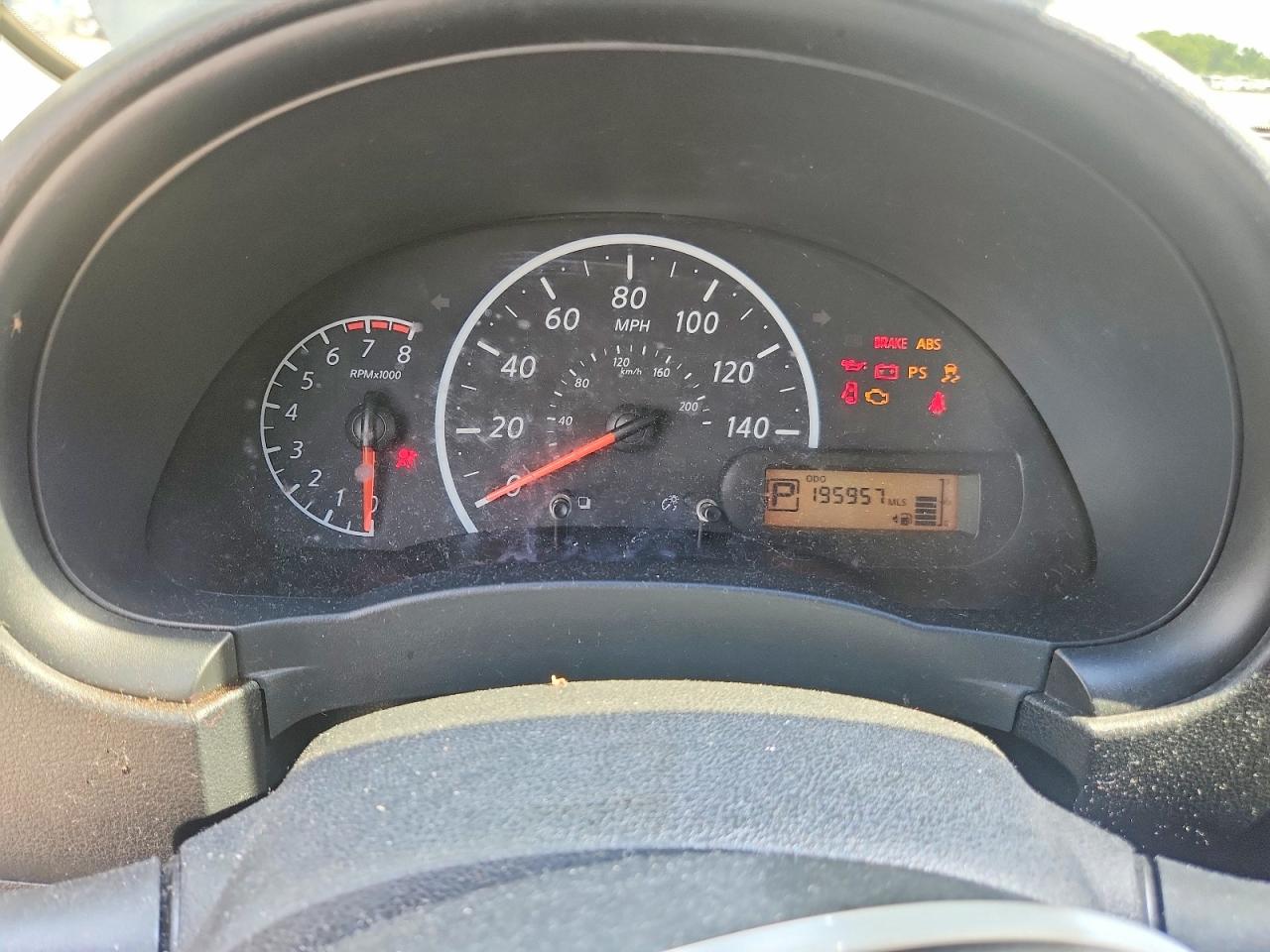 Nissan Versa 1.6 S Plus