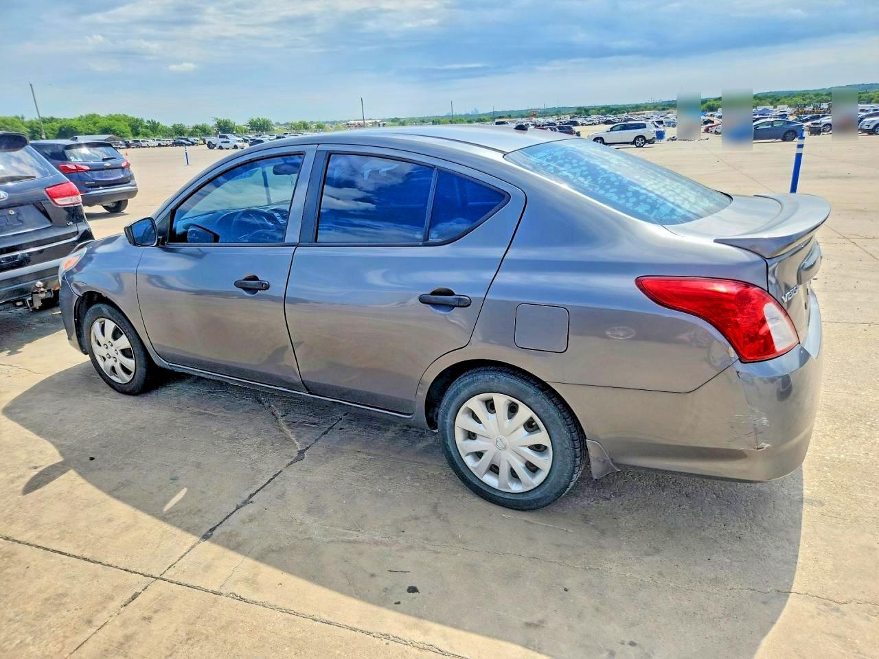 Nissan Versa 1.6 S Plus