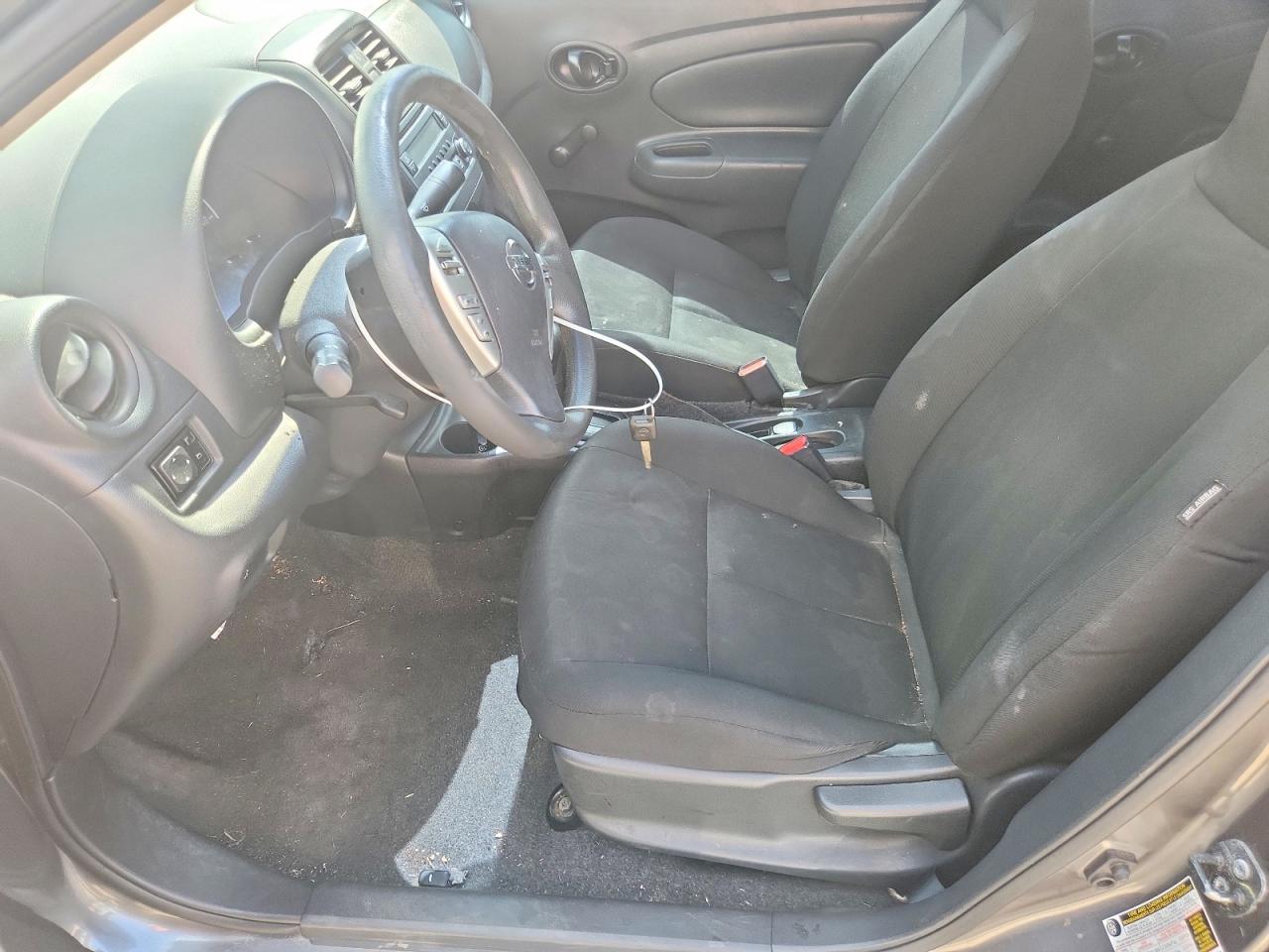Nissan Versa 1.6 S Plus