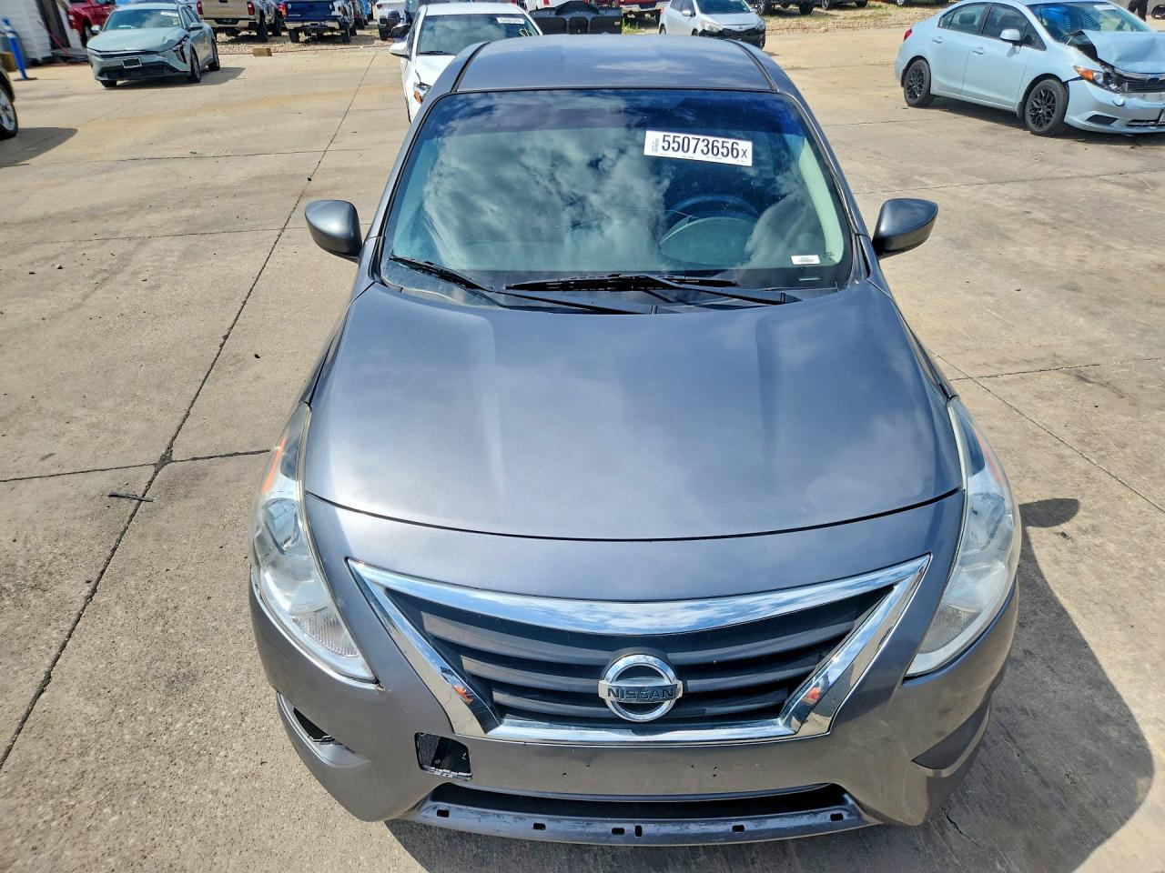 Nissan Versa 1.6 S Plus