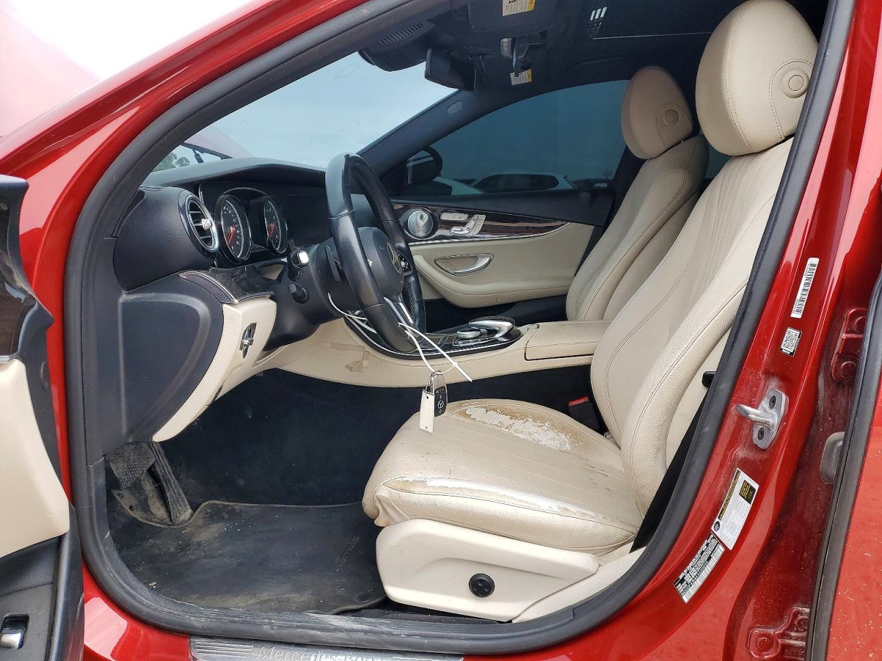 Mercedes-Benz E-Class 300
