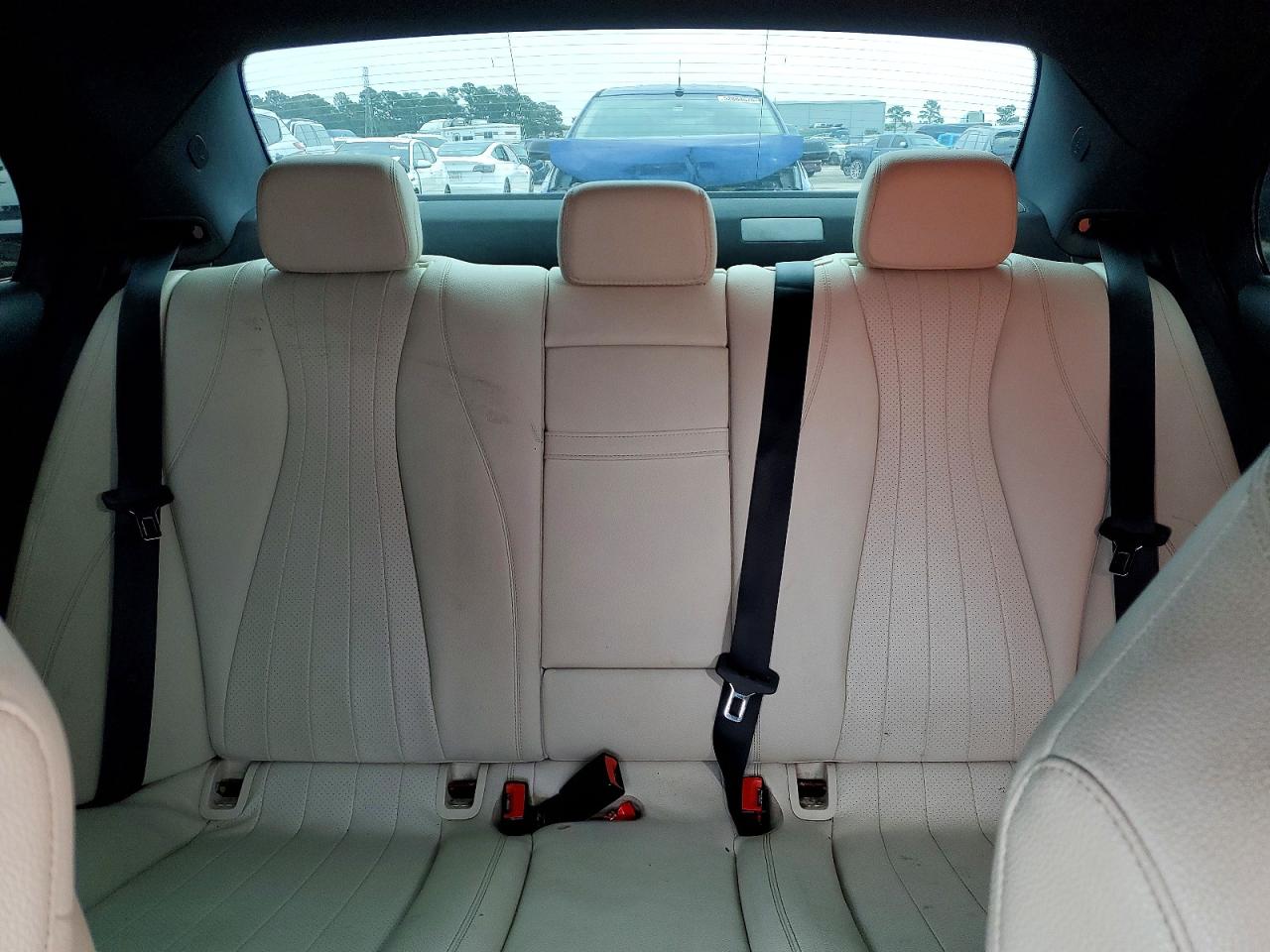 Mercedes-Benz E-Class 300