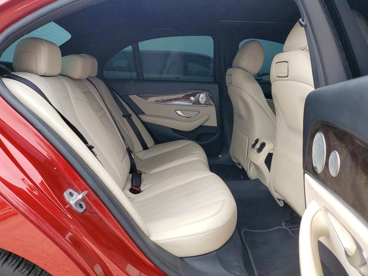 Mercedes-Benz E-Class 300