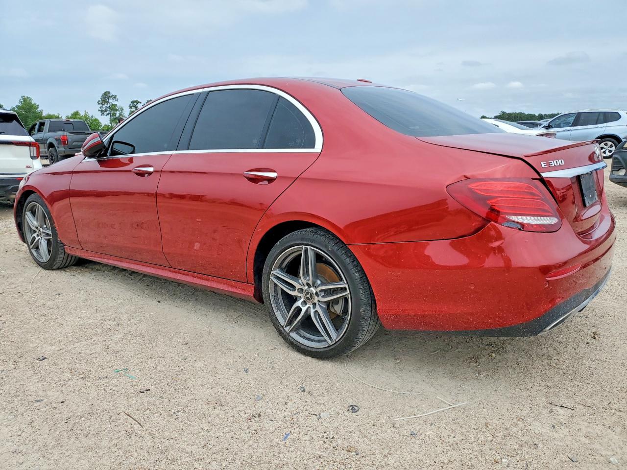 Mercedes-Benz E-Class 300
