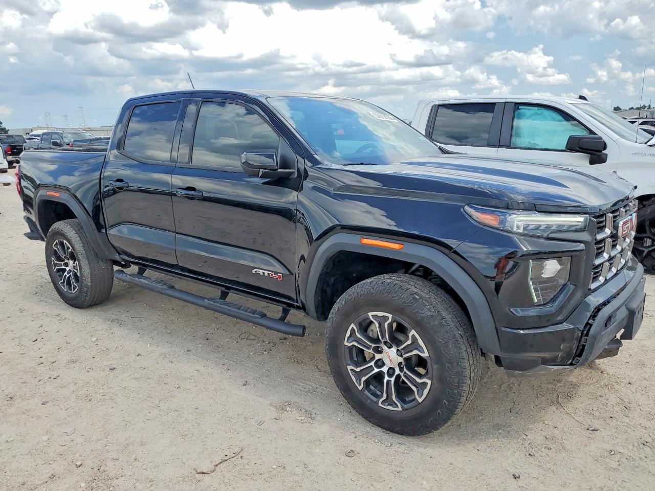 GMC Canyon At4