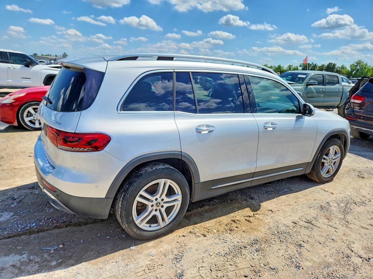 Mercedes-Benz GLB 250 4matic