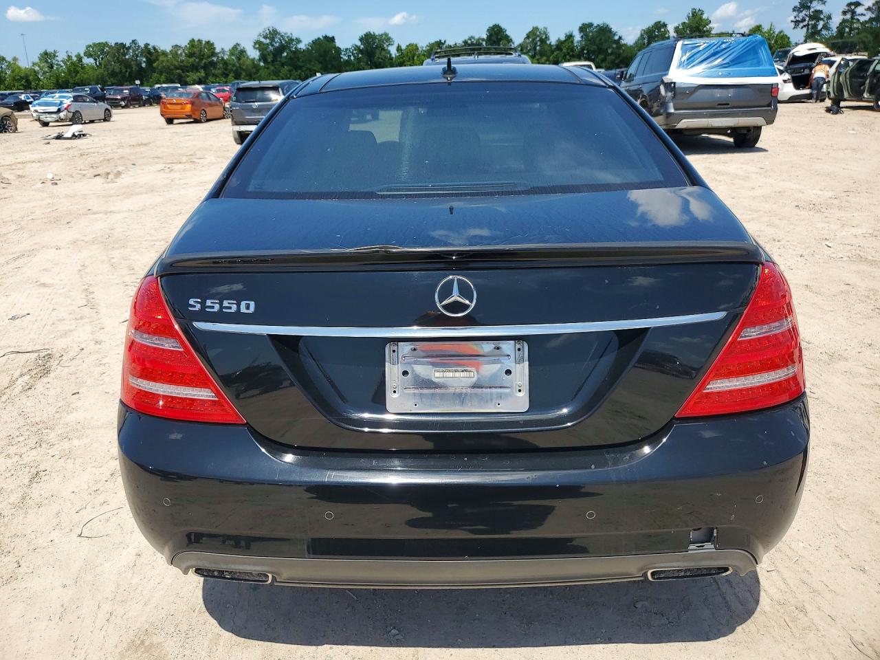 Mercedes-Benz S-Class 550
