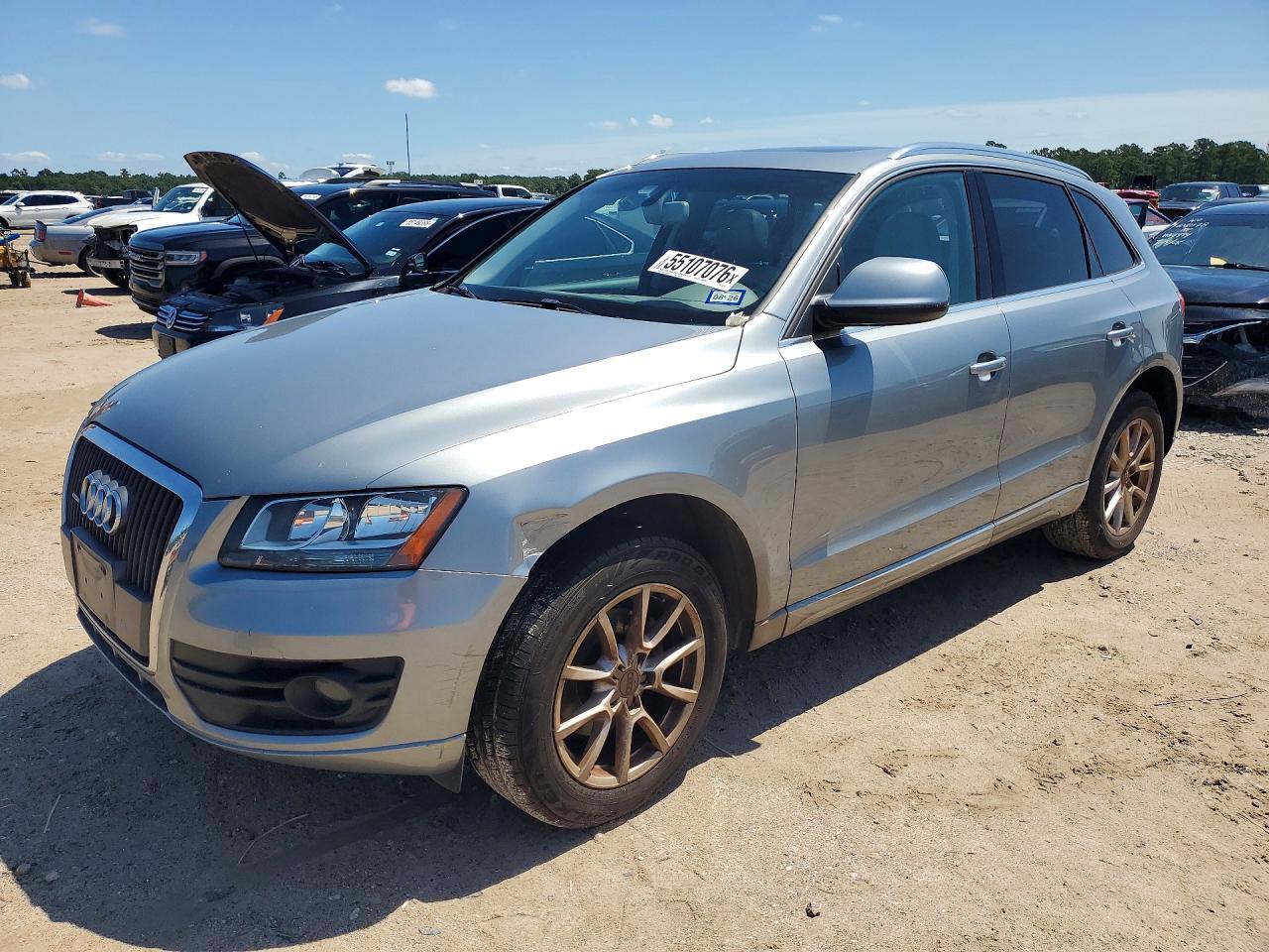 Salvage Audi Q5 Image