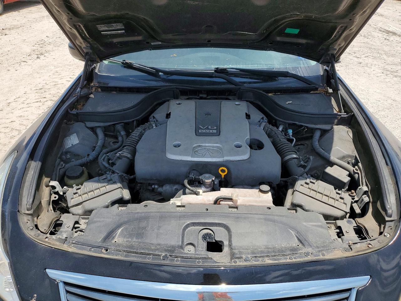 INFINITI G37 Base