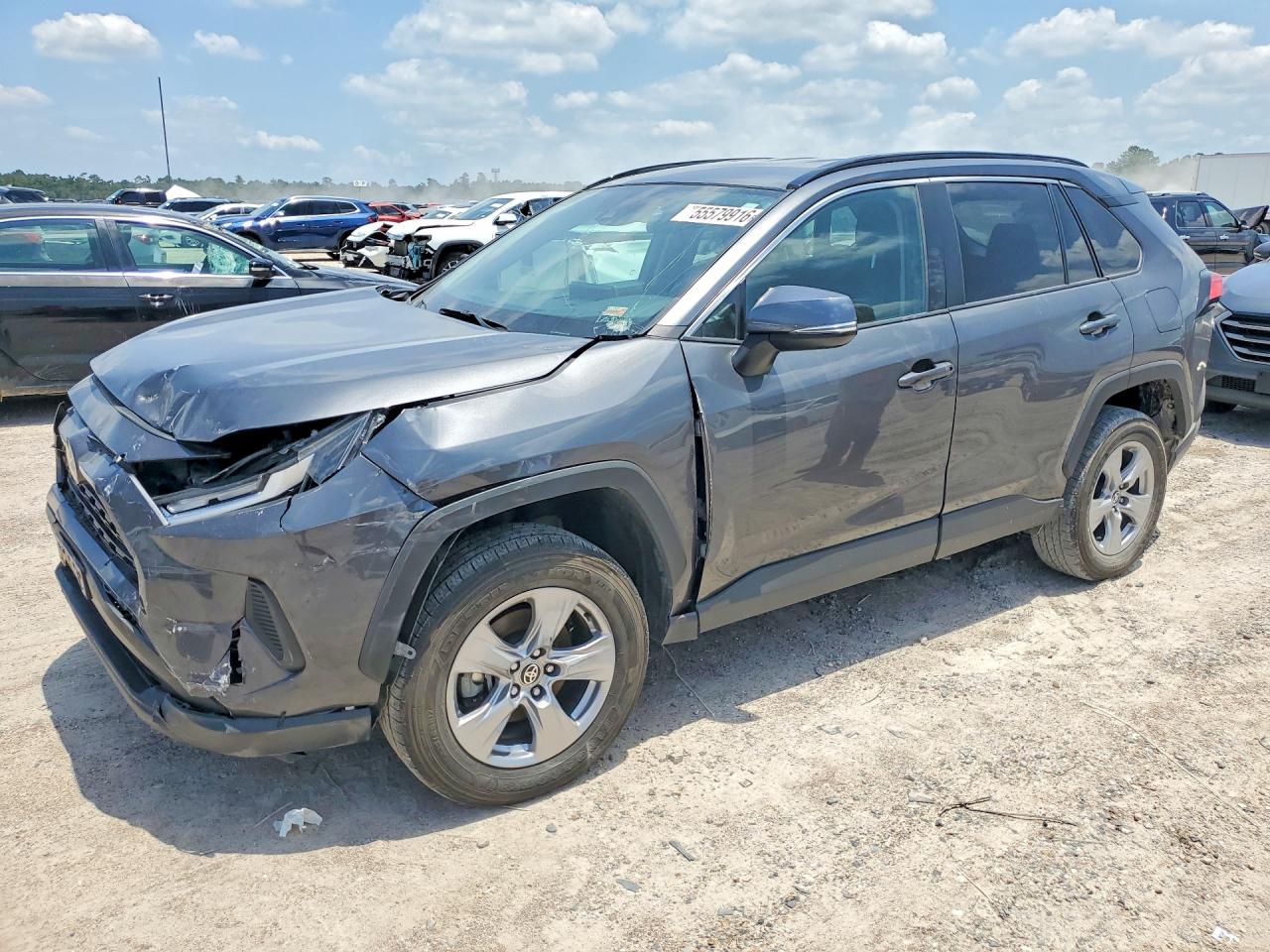 Salvage Toyota RAV4 Image