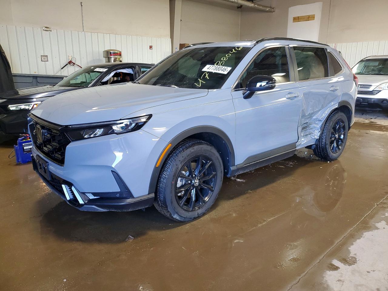 Salvage Honda Crv Image