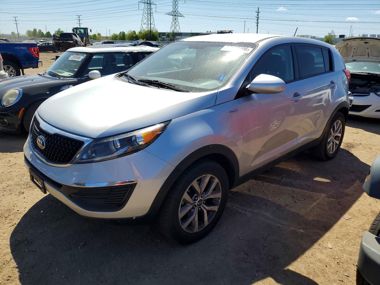 Salvage Kia Sportage Image