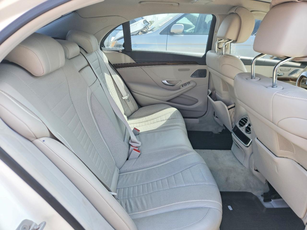 Mercedes-Benz S-Class 550 4matic
