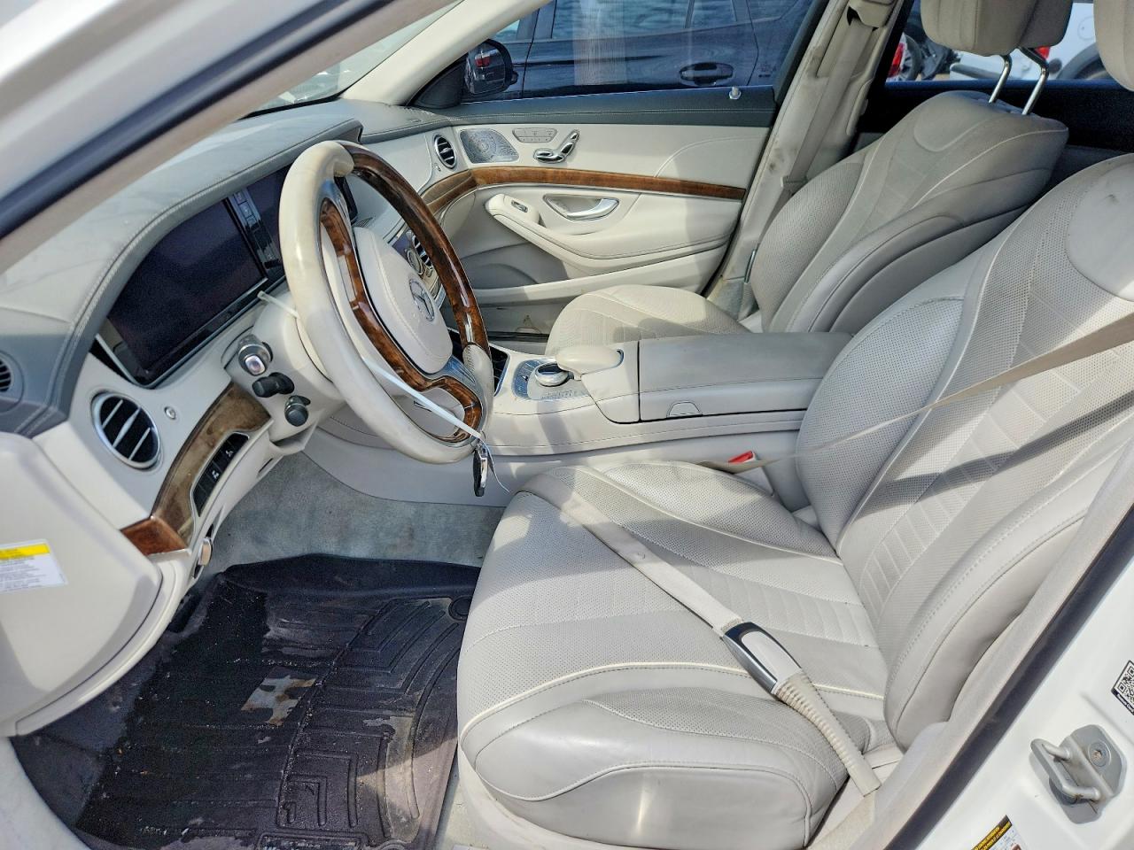 Mercedes-Benz S-Class 550 4matic