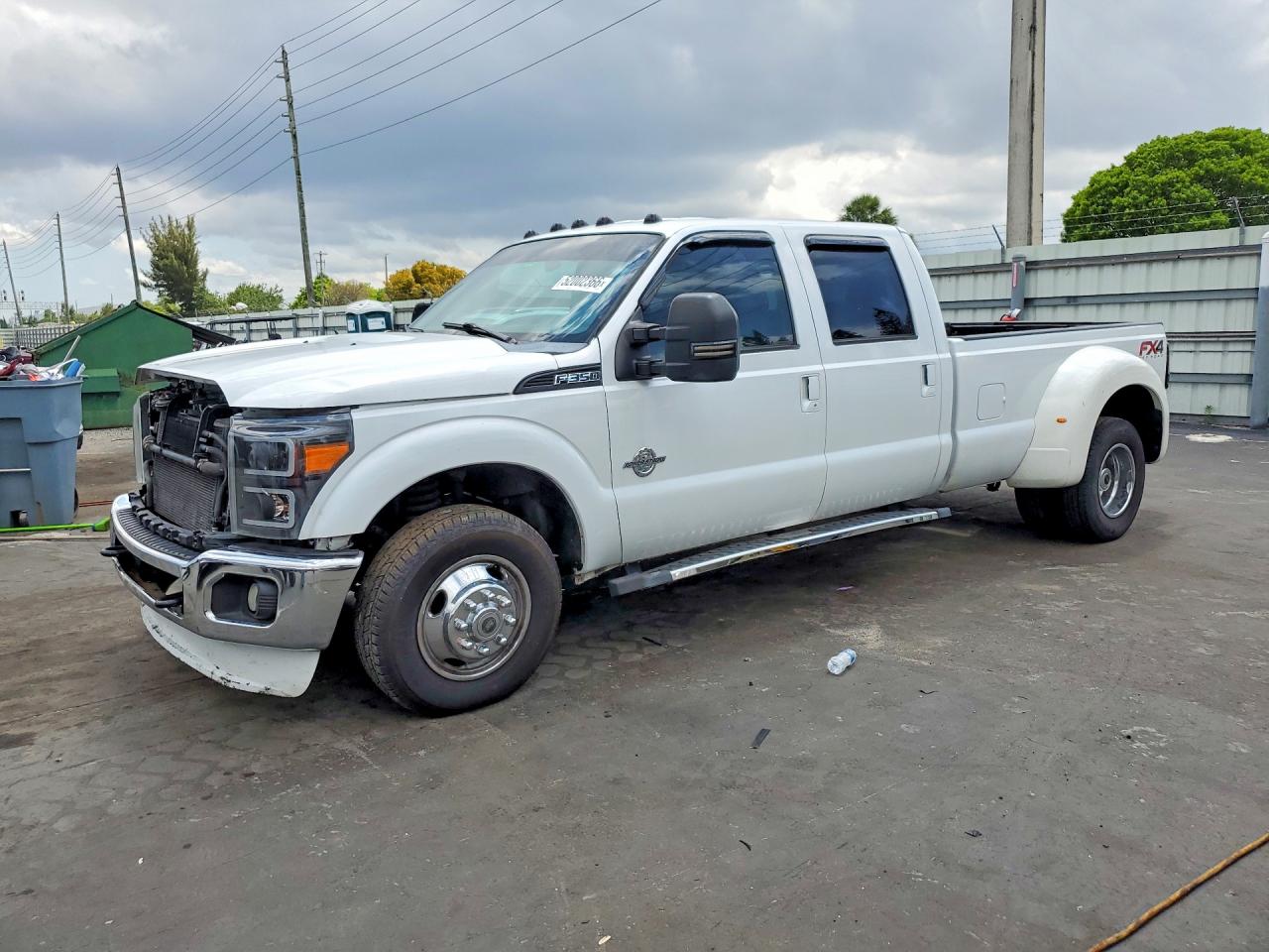 Salvage Ford F-350 Image