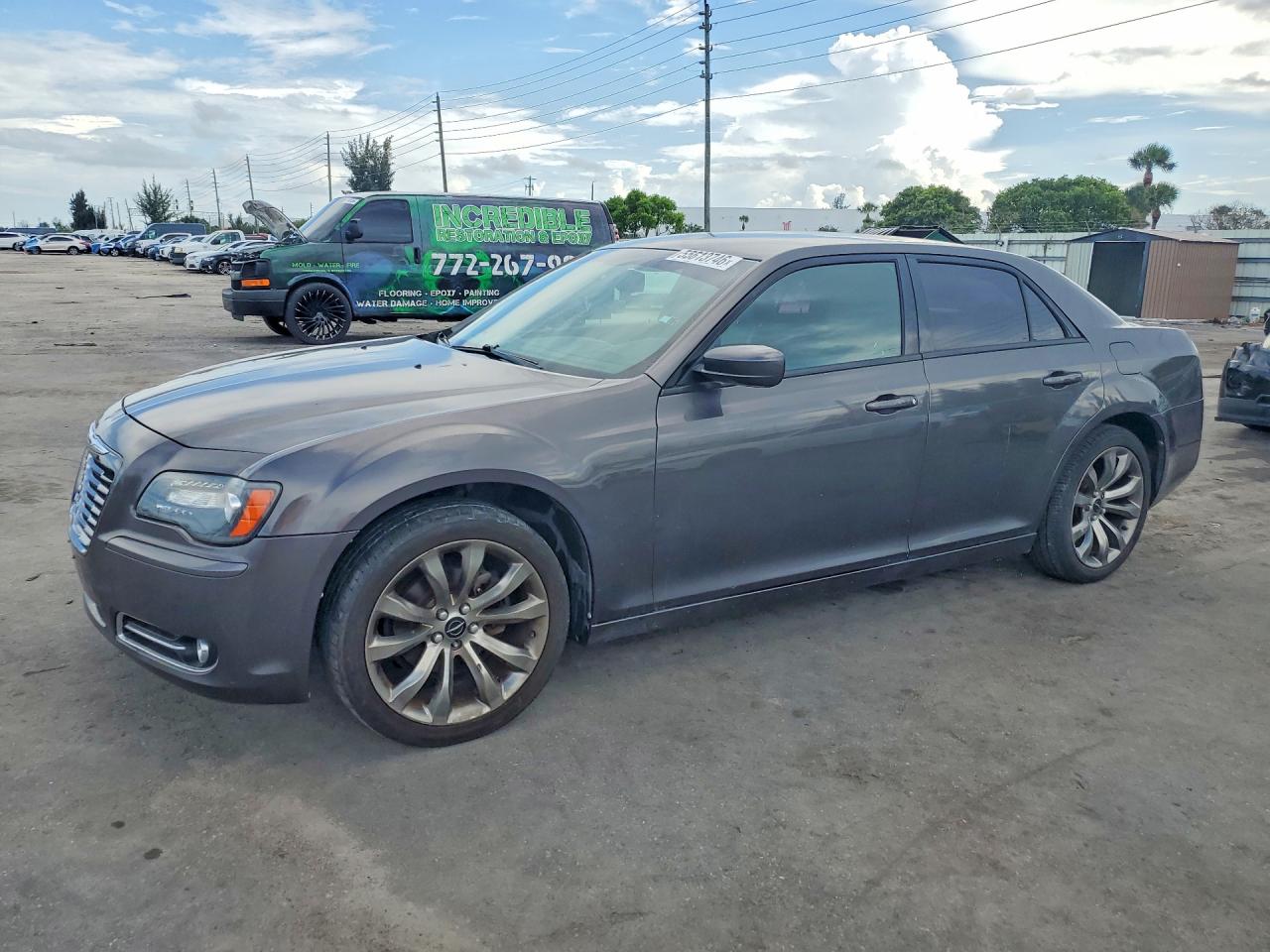 Salvage Chrysler 300 Image