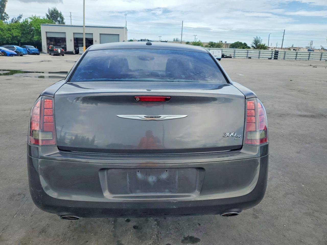 Chrysler 300 S