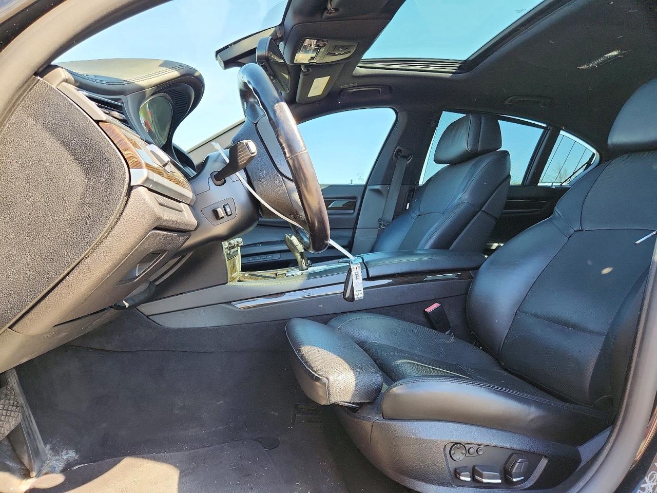 BMW 7 Series Xi