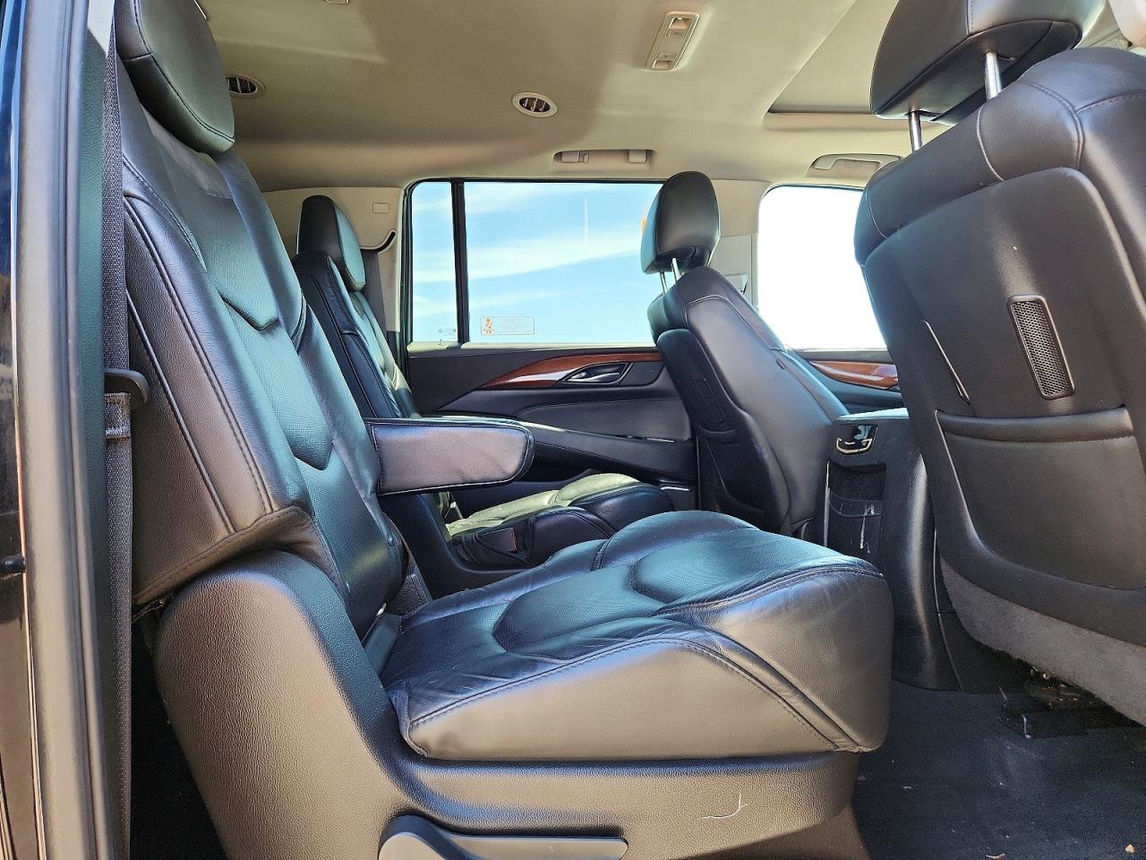 Cadillac Escalade Esv Luxury