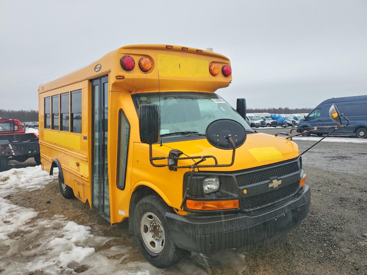 Salvage Startnsbus Express Image