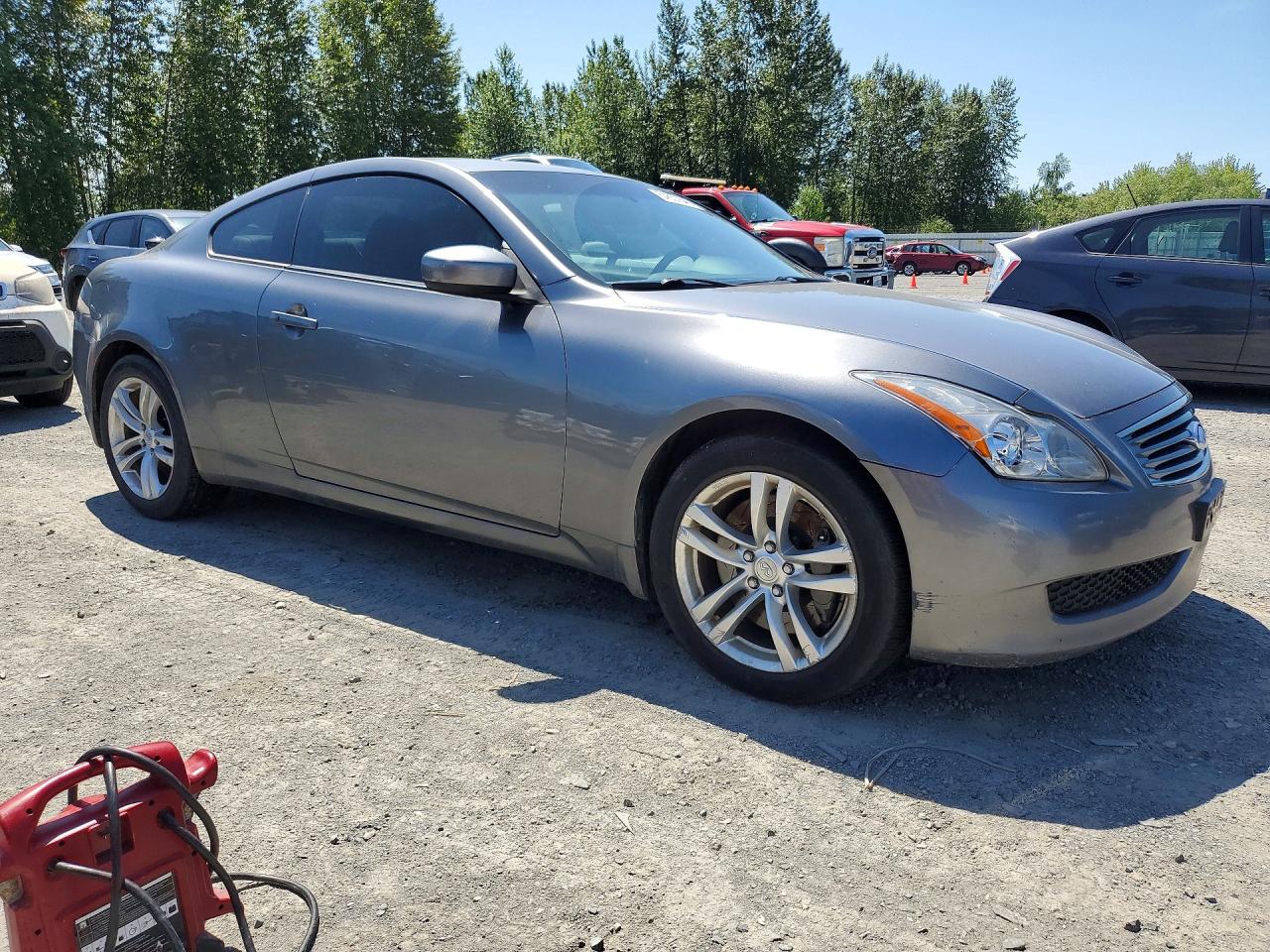 INFINITI G37 X