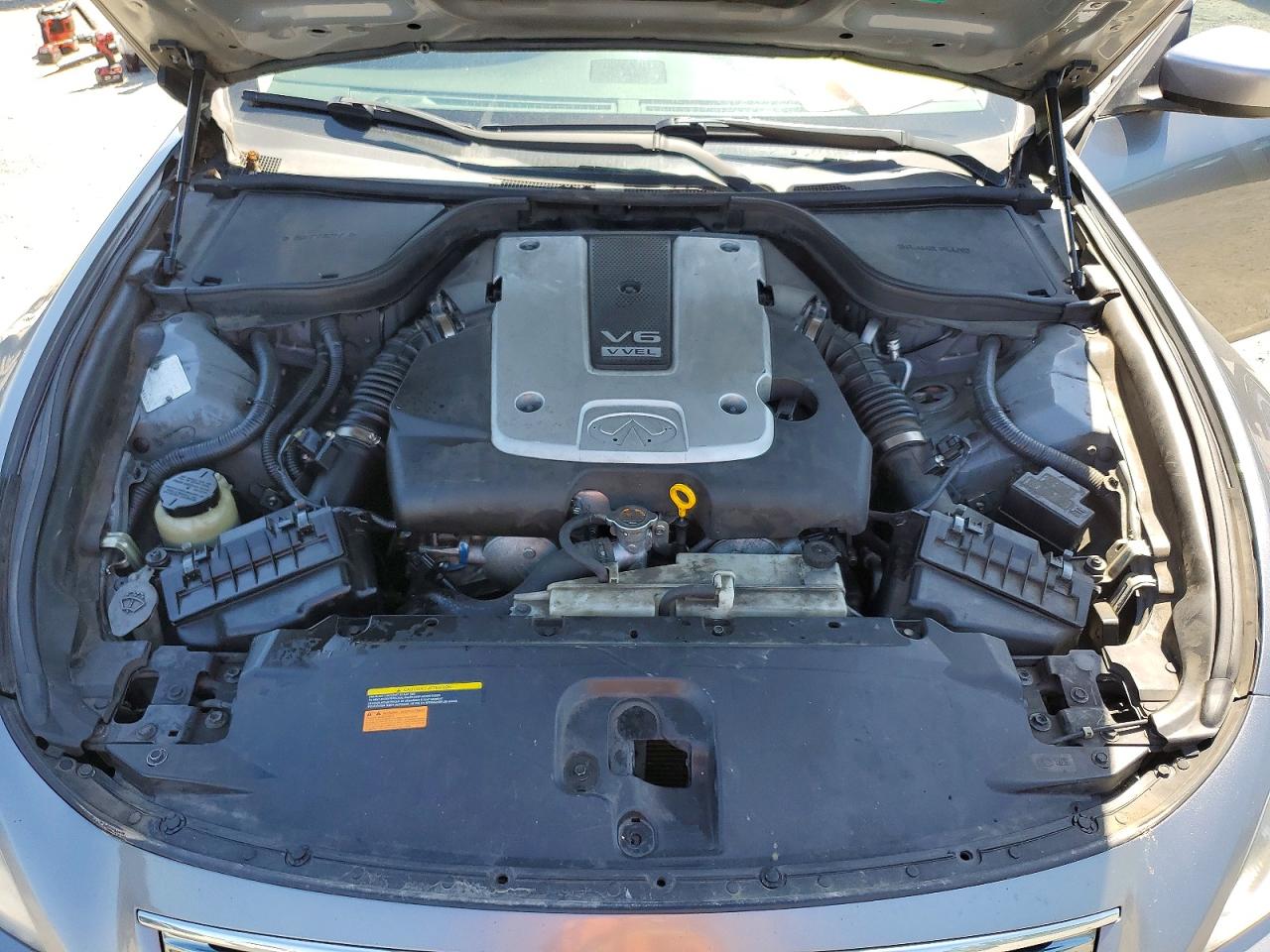 INFINITI G37 X