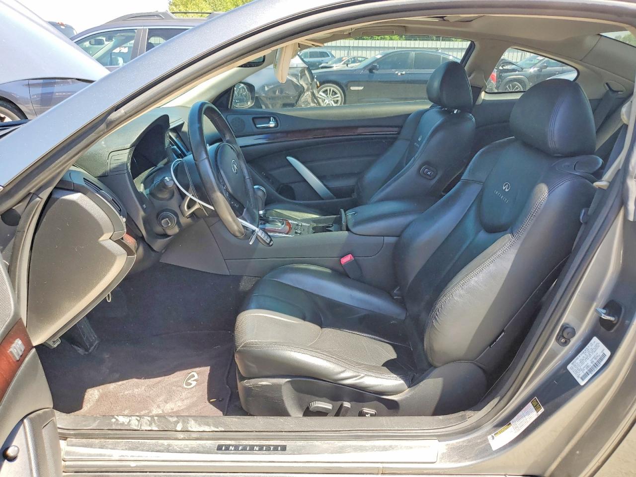 INFINITI G37 X