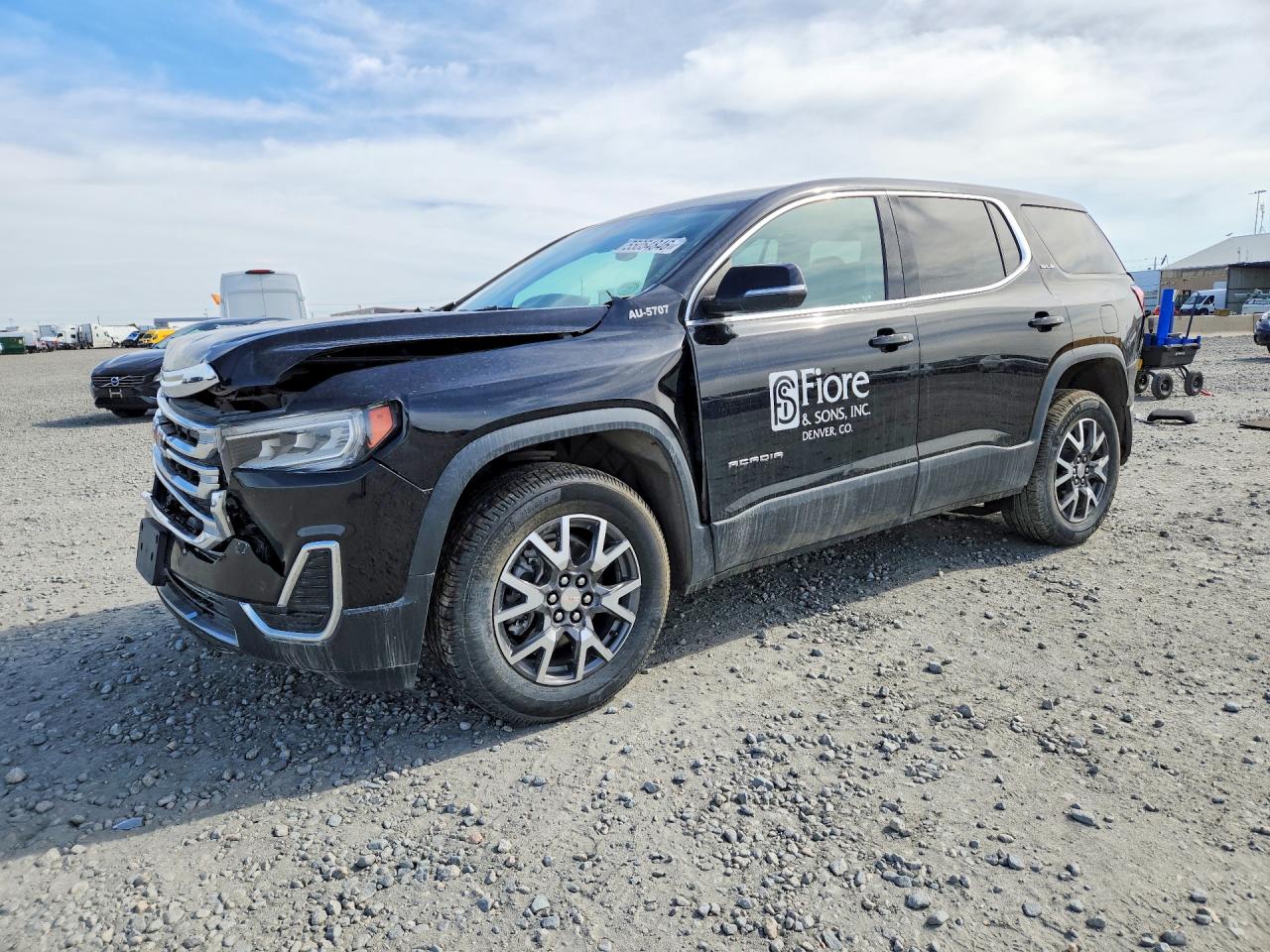 Salvage GMC Acadia Image