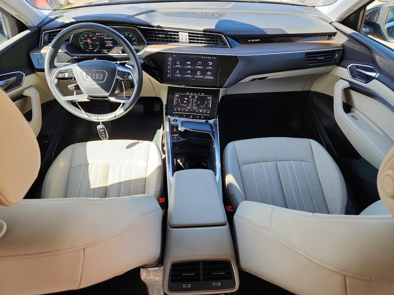 Audi Q8 Premium Plus