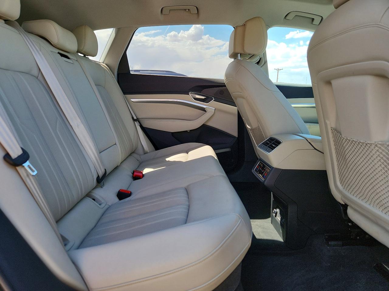 Audi Q8 Premium Plus