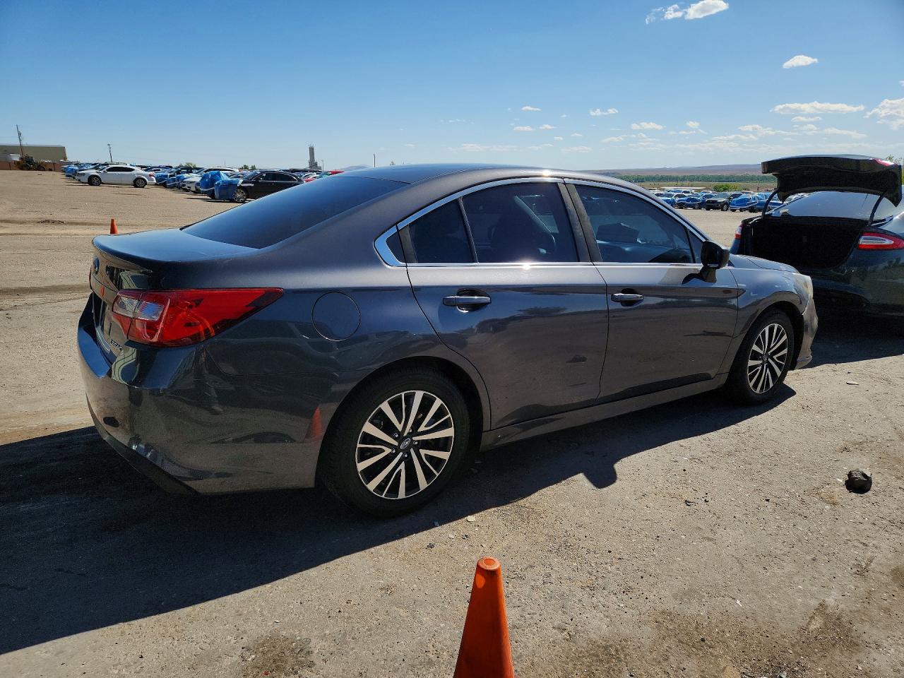 Subaru Legacy 2.5i