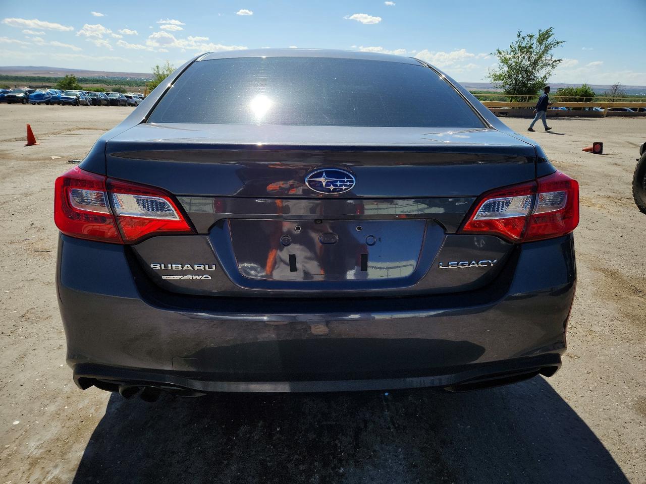 Subaru Legacy 2.5i