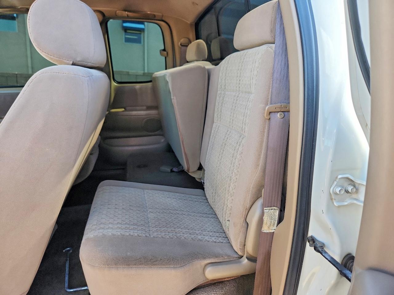 Toyota Tundra Access Cab Sr5
